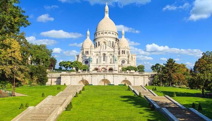 Sacre Coeur, c'est l'une des meilleur endroits à visiter à Paris