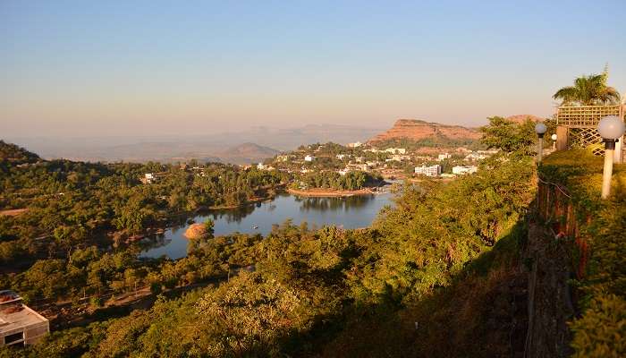 Belle vue panoramique sur Saputara, c'est l'une des meilleur Lieux touristiques célèbres dans le Gujarat