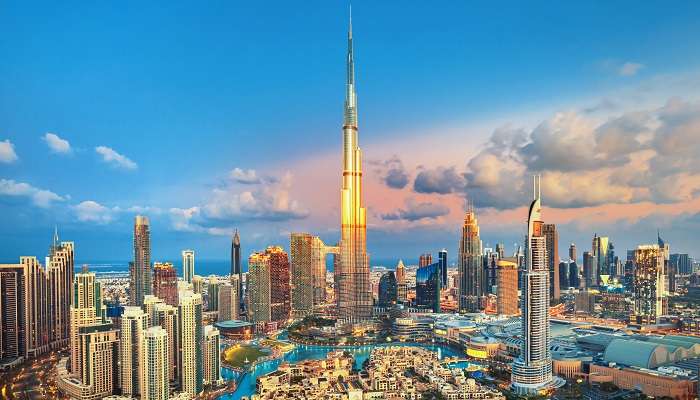 Dubai is on the best bucket list ideas for friends and family to watch premium skyscrapers, enjoy the vibrant nightlife and more. 