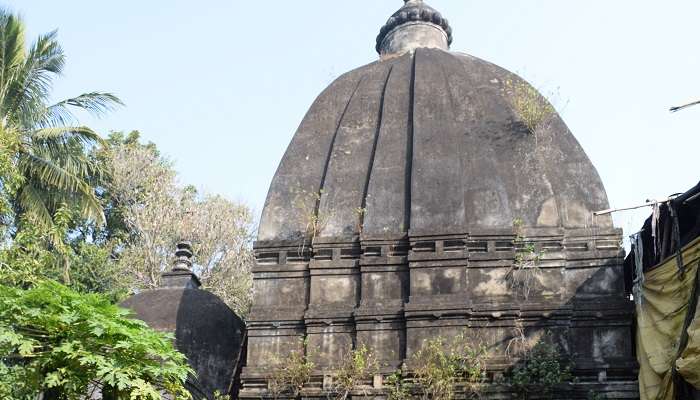 Explorez la Temple de Hajo, c'est l'une des meilleur endroit touristique de l’Assam