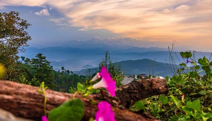 Kausani, c'est l'une des meilleures stations de montagne en Inde