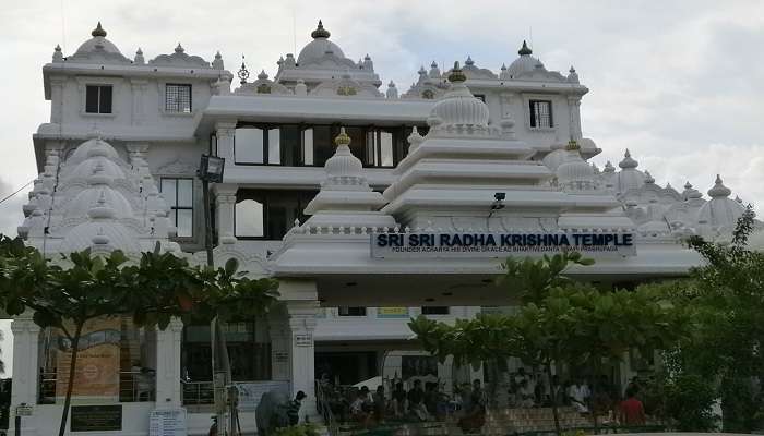 Explorez la Temple d'ISKCON, C'est l'une des temples populaires à Chennai