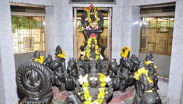 Temples Navagraha, C'est l'une des temples célèbres à Chennai