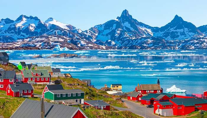 ग्रीनलैंड जुलाई में घूमने के लिए सबसे अच्छे देशों में से एक है