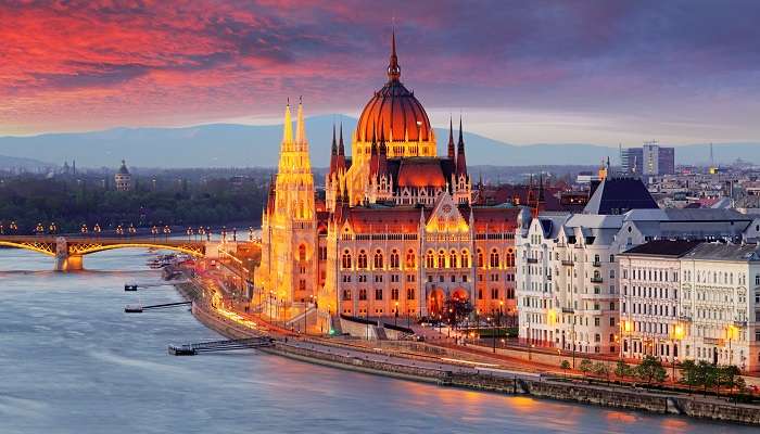 बुडापेस्ट आपके बजट में अंतर्राष्ट्रीय हनीमून स्थल में से एक है