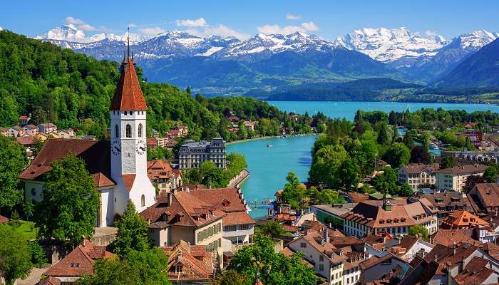 स्विट्जरलैंड भारत के सबसे अच्छे हनीमून स्थलों में से एक है