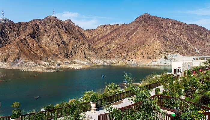 Get amazed by one of the scenic Al-Rafisah Dam