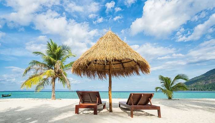 La vue incroyable de la plage, Bahamas, c'est l'une des meilleur lieux à visiter en février dans le monde