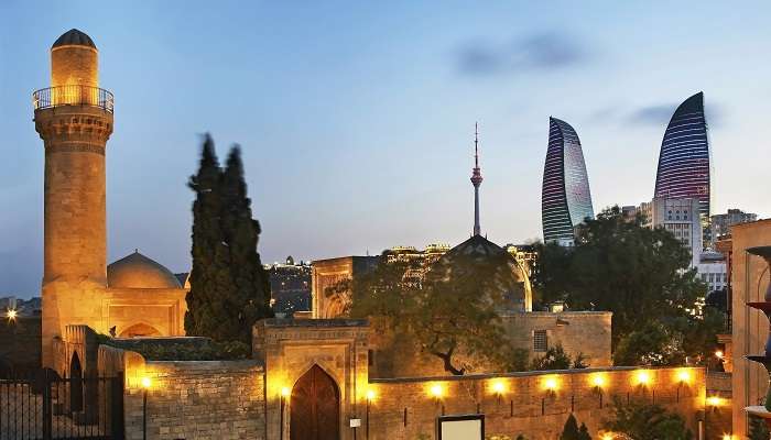 A view of the Mosque in the Palace of Shirvanshahs, one of the Baku city attractions