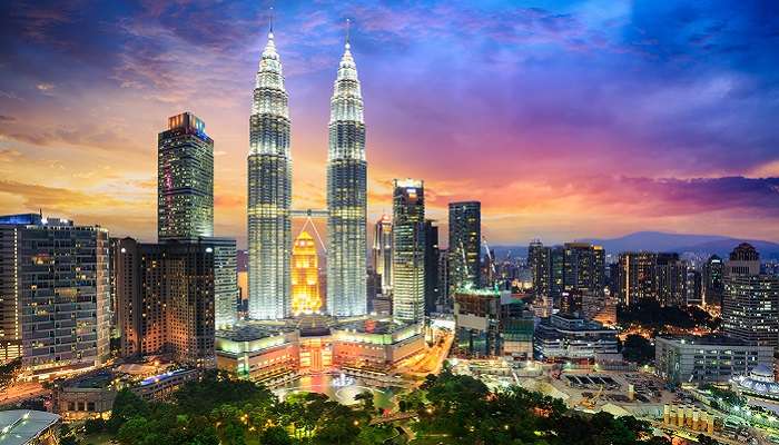 A mesmerising view of Petronas Twin Towers adorned with post-modern-Islamic architecture