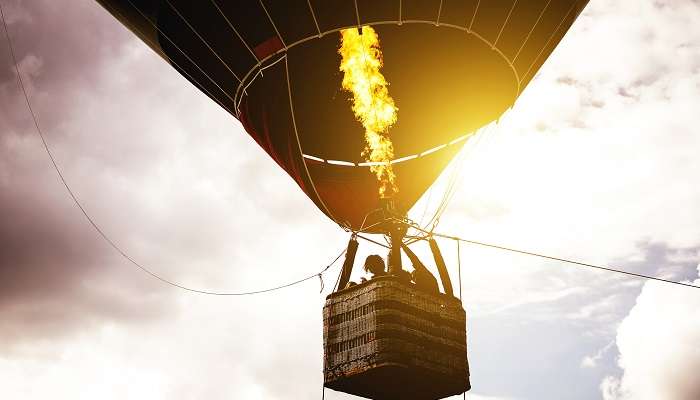 A private hot air balloon ride in Dubai