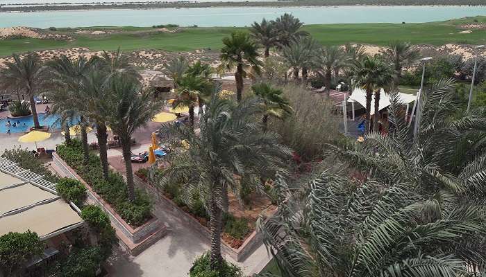 Radisson Blue Resort is one of the award-winning beach resorts in Abu Dhabi