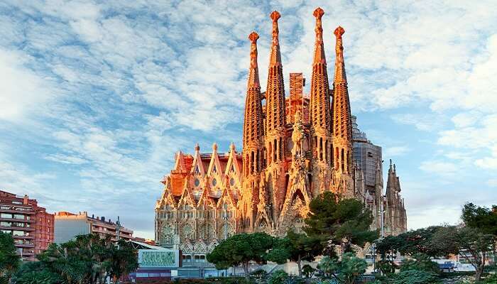 Incredible Facts about Sagrada Familia