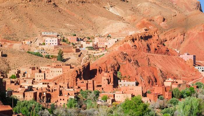 मोरक्को में घूमने के लिए सबसे अच्छी जगहों में से एक डेड्स वैली है
