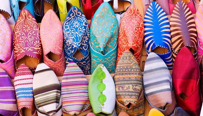 पारंपरिक अरब जूते दुबई में खरीदने के लिए चीजें है