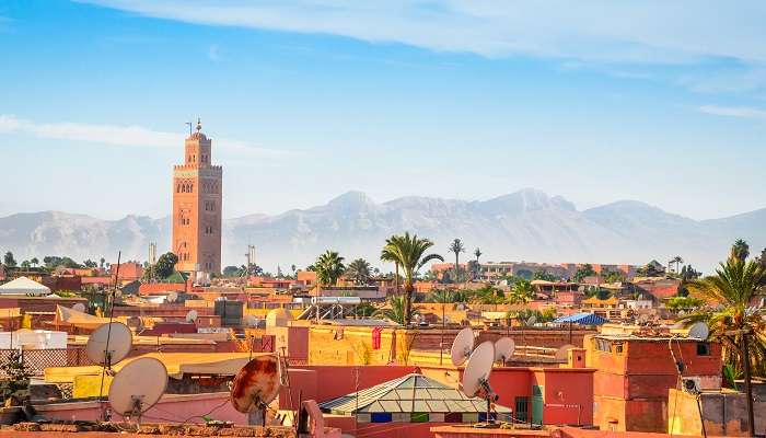 मोरक्को के लोकप्रिय पर्यटक आकर्षणों में से एक माराकेच है