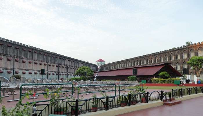 सेल्यूलर जेल भारत के प्रसिद्ध ऐतिहासिक स्थान है