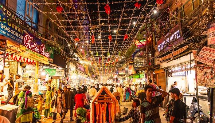 Chandni Chowk is renowned as the best market in Delhi