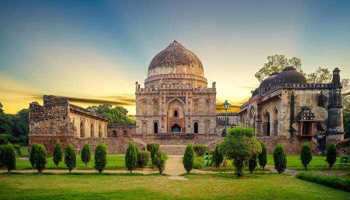 An amazing view of Lodhi Garden which is one of the best places to visit near Lotus Temple