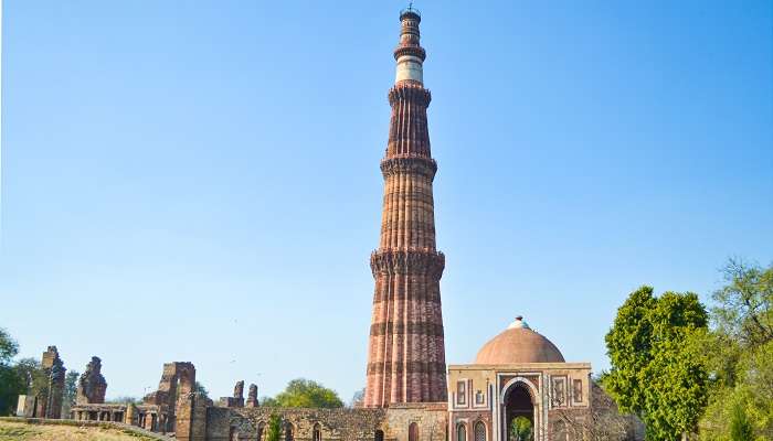 Qutub Minar, le plus haut minaret, site du patrimoine mondial de l'UNESCO