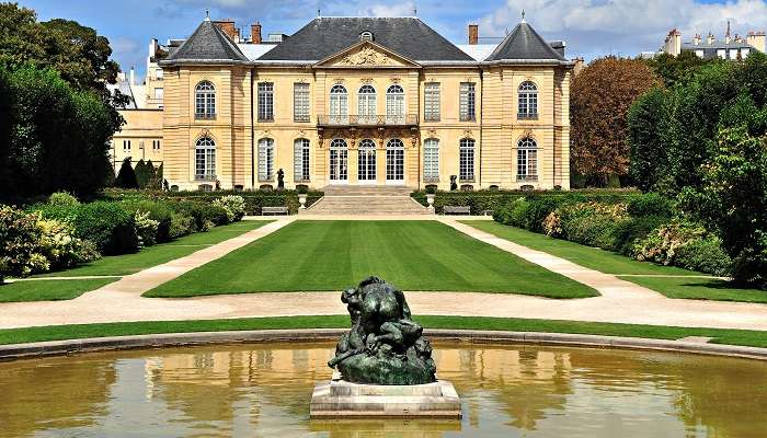 A mesmerising view of Rodin Museum which is one of the best places to visit near Eiffel Tower