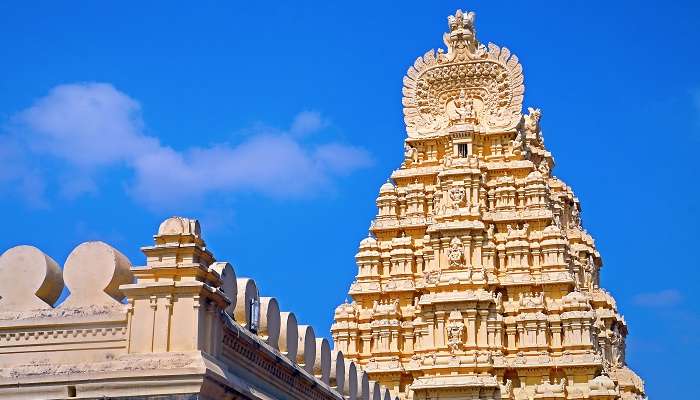 Temple Srirangapatna au Karnataka, C'est l'une des meilleurs lieux touristiques près de Chennai