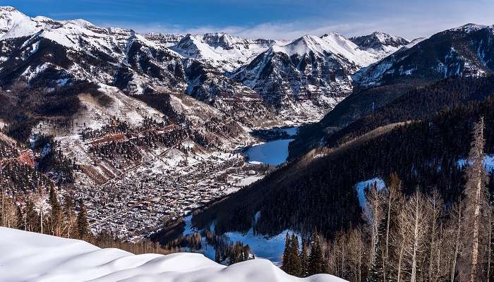 The scenic view of Telluride with San Juan mountains in winter.