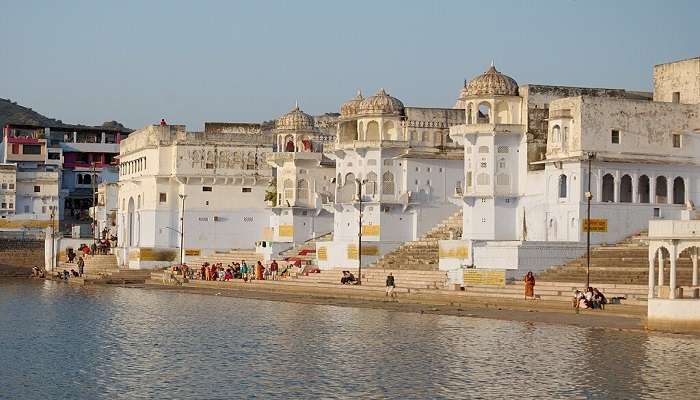 पुष्कर भारत में सर्वश्रेष्ठ पारिवारिक छुट्टियाँ बिताने की जगहें है
