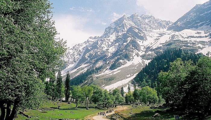 सोनमर्ग कश्मीर में घूमने की जगहें है