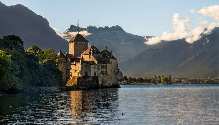 Château De Chillon, Montreux, C'est l'une des meilleurs attractions touristiques de la Suisse