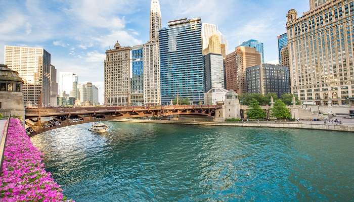 A spectacular view of Riverwalk, one of the glorious hidden gems in Chicago