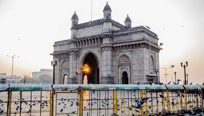 Gateway of India, Mumbai, C’est l’une des meilleurs lieux historiques célèbres en Inde