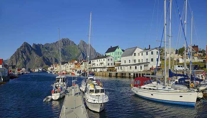 Have a glance at one of the best fishing villages in Norway, Henningsvaer