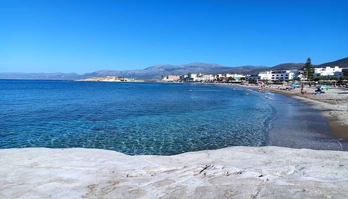 La vue magnifique d'Hersonissos, C’est l’une des meilleurs endroits à visiter en Grèce