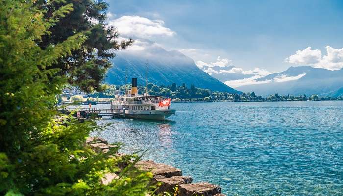 Lac Leman, C'est l'une des meilleurs attractions touristiques de la Suisse