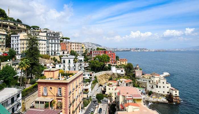 Naples, C’est l’une des meilleures endroits touristiques en Italie