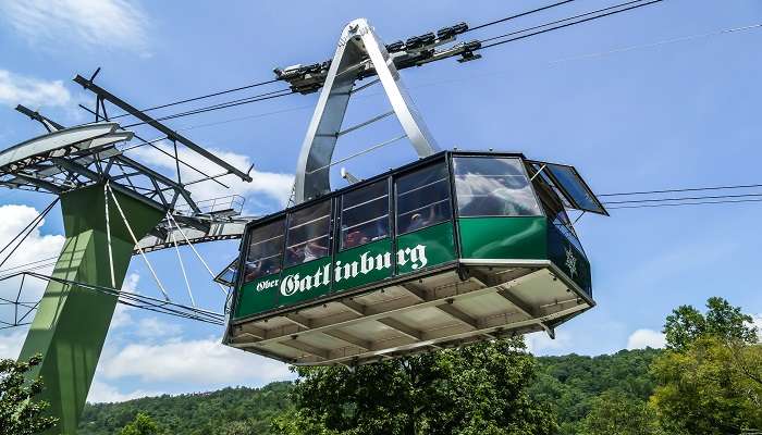 The aerial view of a tramway, a ride in Ober Gatlinburg, among the best amusement parks in Gatlinburg.
