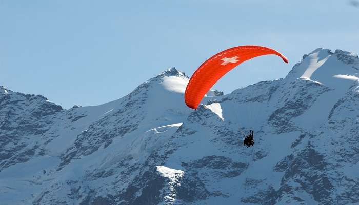 Parapente dans la montagne, C’est la meilleurs choses à faire en Suisse