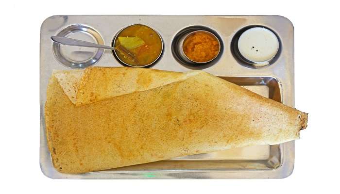 Essayerz la Dosa Sambhar sur Shri Sagar CTR Central Tiffin Room,  C’est l'une des meilleurs restaurants de Bangalore
