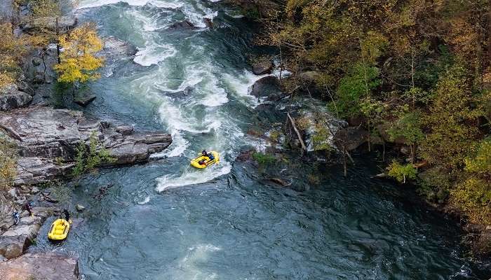 People doing whitewater rafting on the Tallula River.