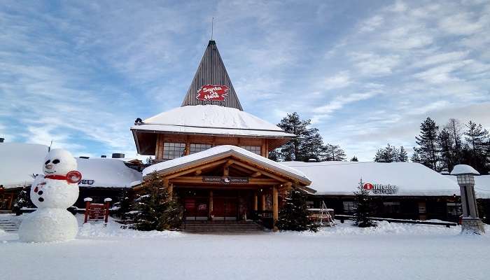 Village du Père Noël, C’est l'une des meilleurs endroits à visiter en Finlande