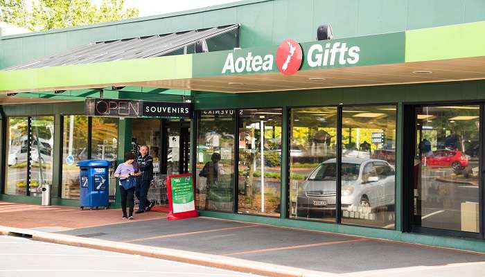 With a wide variety of collections, Aotea is the place to be if you are looking for some amazing gifts and souvenirs