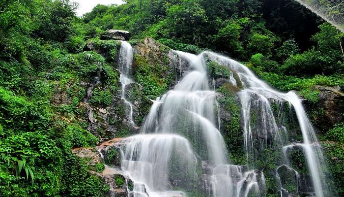 Astonishing view of Bakthang Waterfall, one of the best offbeat places in Sikkim.