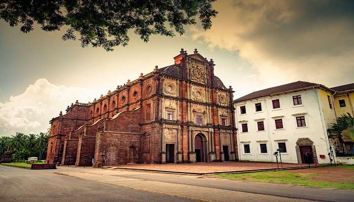 Basilica of Bom Jesus is one of the must-visit places to see around Morjim Beach