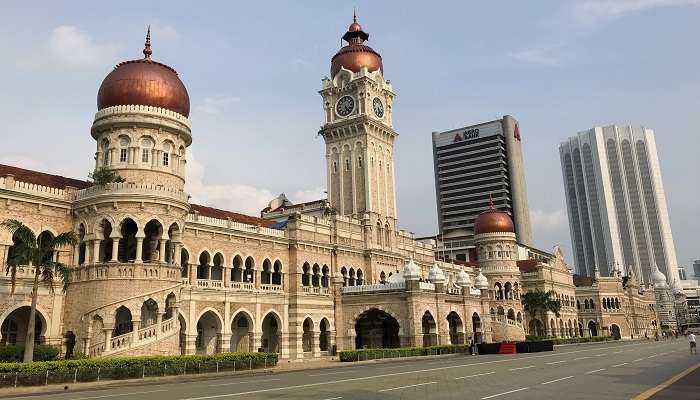 Bâtiment Sultan Abdul Samad, C’est l’une des meilleurs endroits à visiter à Kuala Lumpur