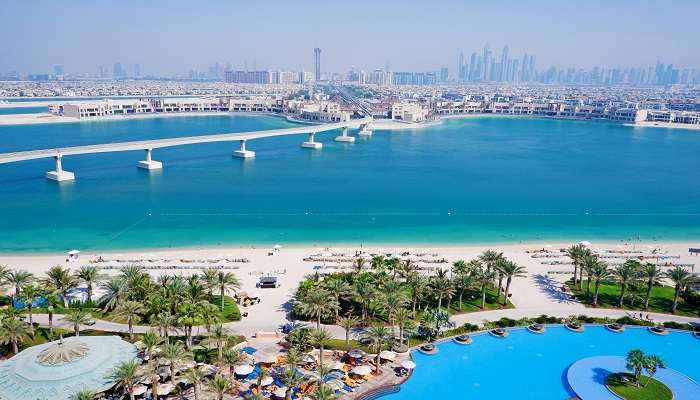 Beach clubs in Dubai