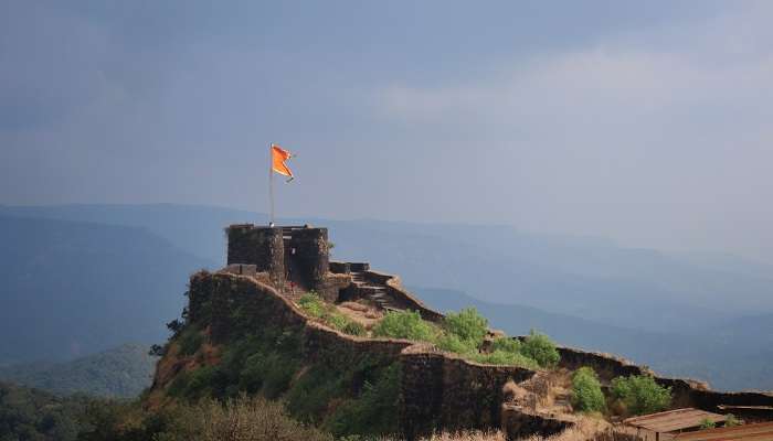 Pratapgarh fort, a must-visit place after Mumbai to Mahabaleshwar road trip