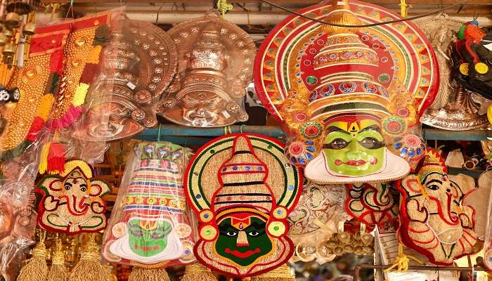  Kathakali masks outside the Guruvayur temple