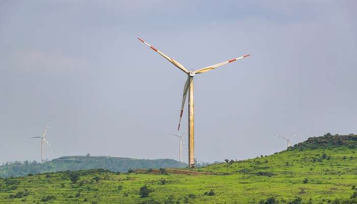 A delightful view of Chalkewadi Windmil Farm, visit during Pune to Goa road trip