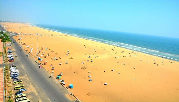 Visit the Marine Beach in Chennai, among the popular offbeat places in Tamil Nadu within 200 Kms.